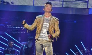 凤凰传奇演唱会高清 凤凰传奇演唱会高清